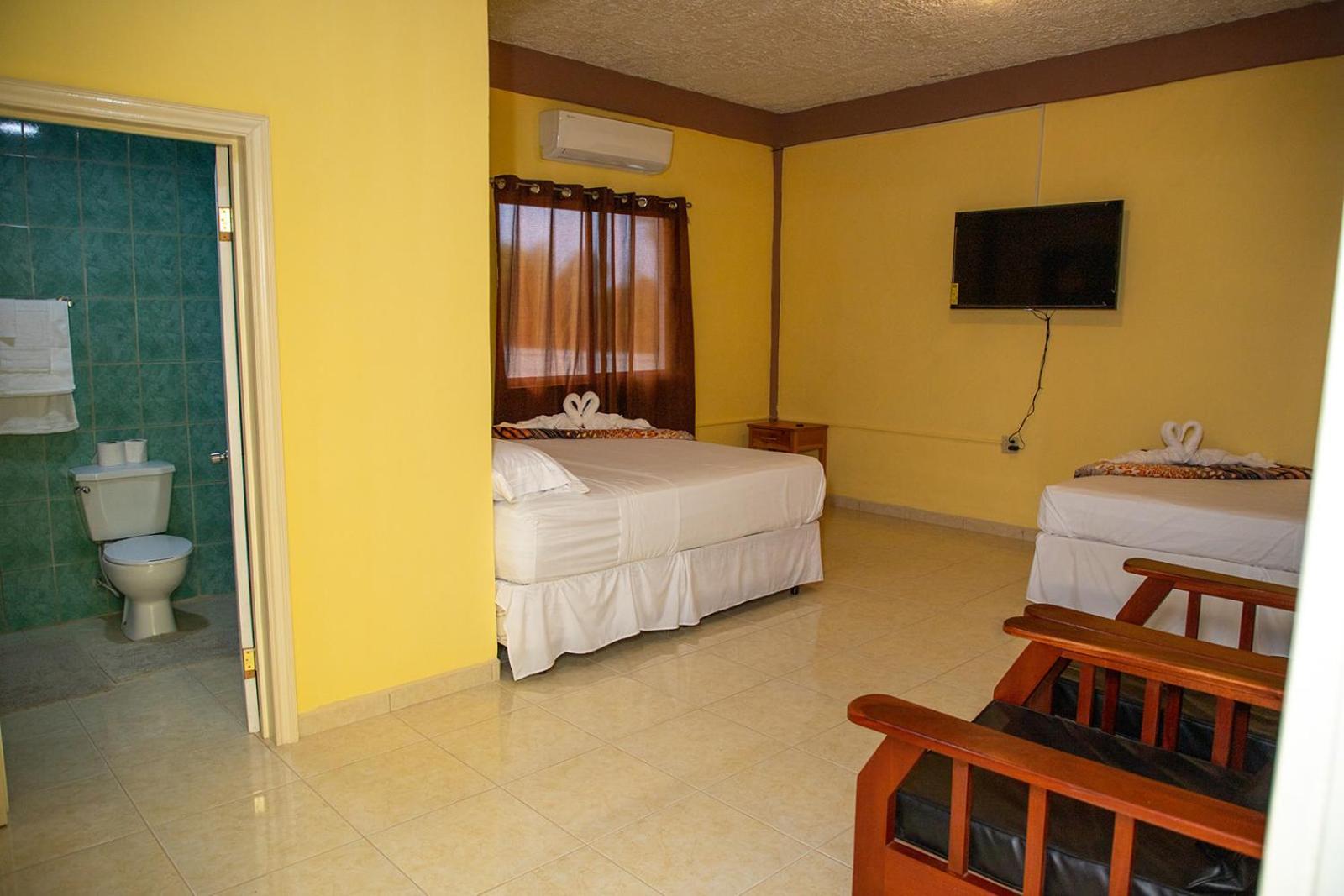 La Cascada At Good Stays San Ignacio Bagian luar foto